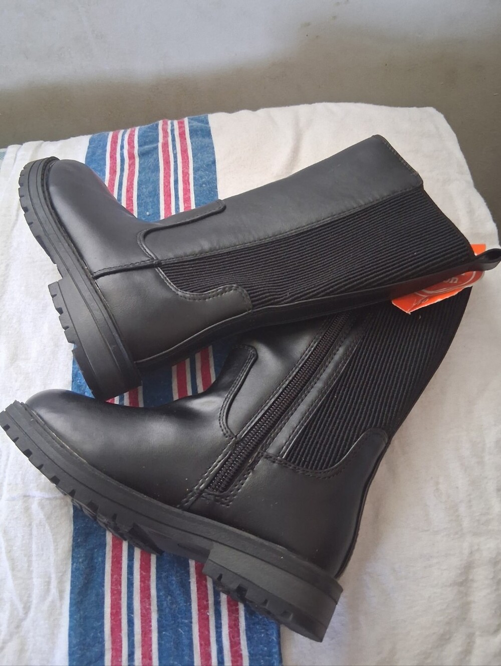 wonder nation Black Kids Chelsea Boots with Side Zip